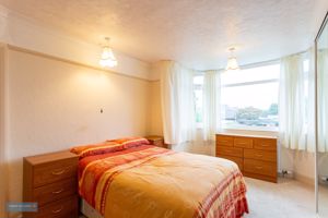 Bedroom- click for photo gallery